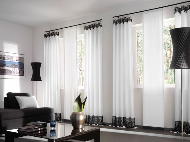 Selecting a style of curtains for the living room